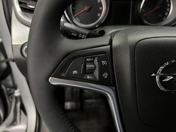 Opel Mokka I с пробегом 2014 года, цена 1 280 000 рублей, 152056 км, внедорожник, Автокод Объявления