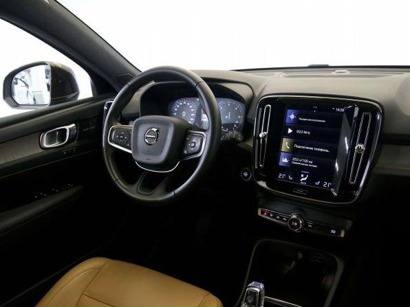 Volvo XC40 I с пробегом 2019 года, цена 2 590 000 рублей, 92149 км, внедорожник, Автокод Объявления