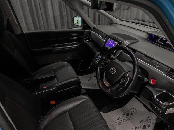 Honda Freed II с пробегом 2016 года, цена 1 420 000 рублей, 175000 км, компактвэн, Автокод Объявления