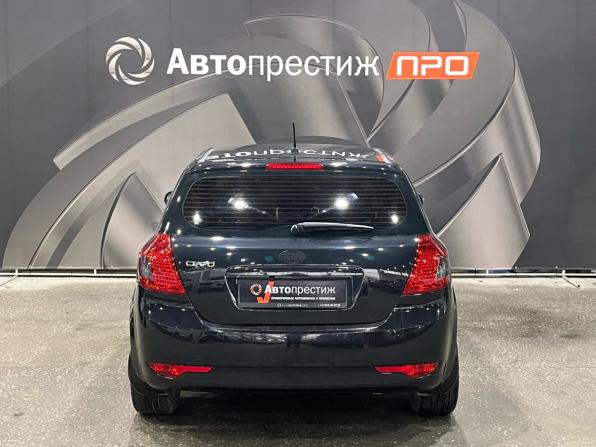 Kia Ceed I Рестайлинг с пробегом 2010 года, цена 670 000 рублей, 279691 км, хэтчбек, Автокод Объявления