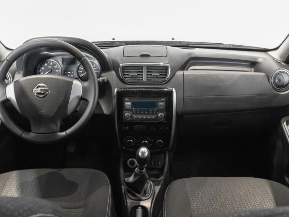 Nissan Terrano III (D10) с пробегом 2015 года, цена 1 039 000 рублей, 129240 км, внедорожник, Автокод Объявления