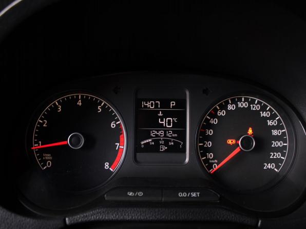 Volkswagen Polo V Рестайлинг с пробегом 2019 года, цена 1 369 000 рублей, 124900 км, седан, Автокод Объявления