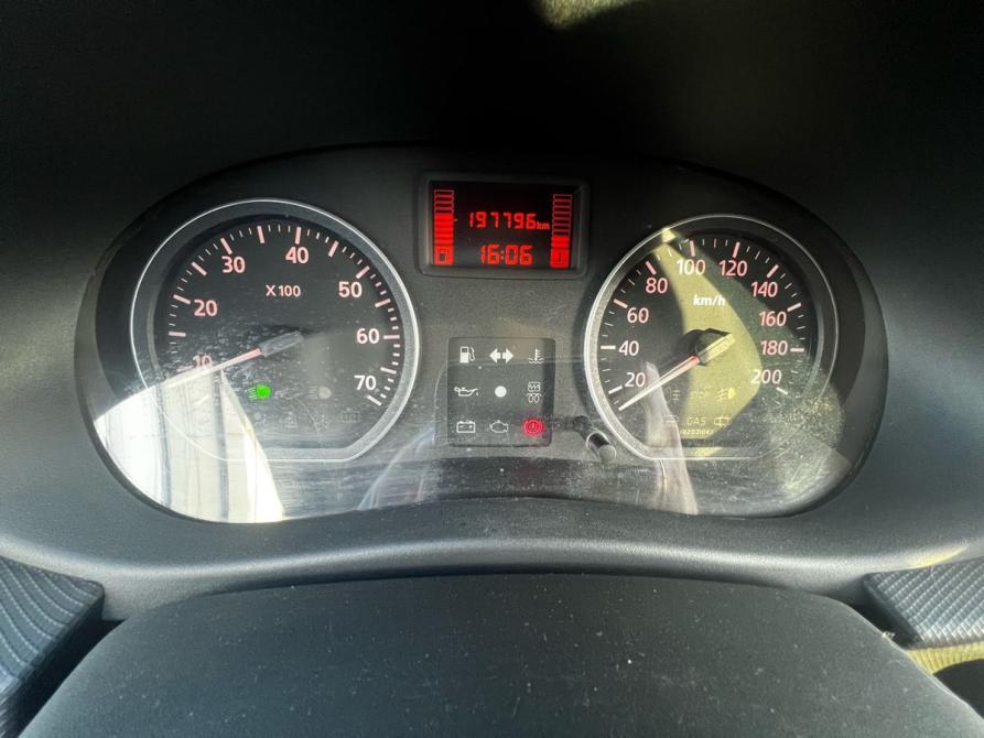 Renault Sandero I Нижний Тагил  - изображение 9