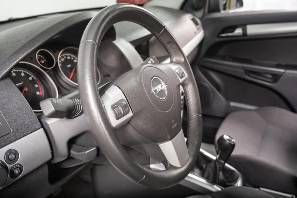 Opel Astra H Рестайлинг Томск  - изображение 13