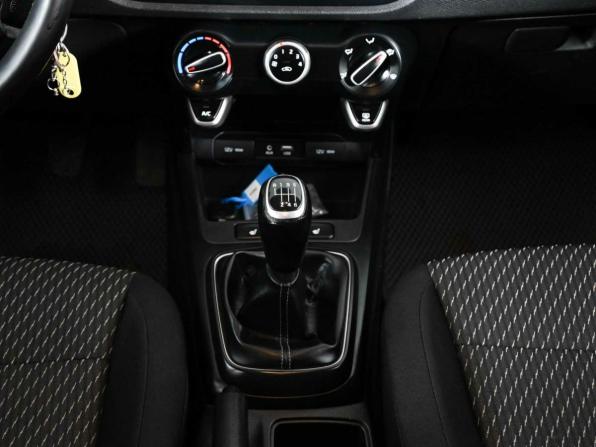 Kia Rio IV с пробегом 2018 года, цена 1 300 000 рублей, 188801 км, седан, Автокод Объявления