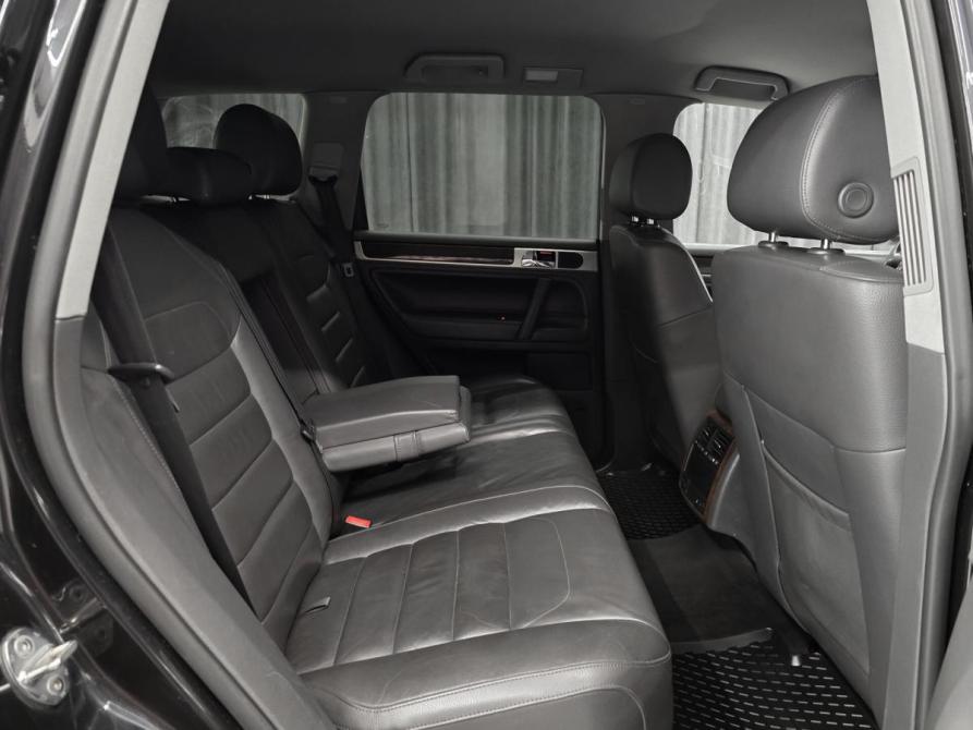 Volkswagen Touareg I Рестайлинг Красноярск  - изображение 17