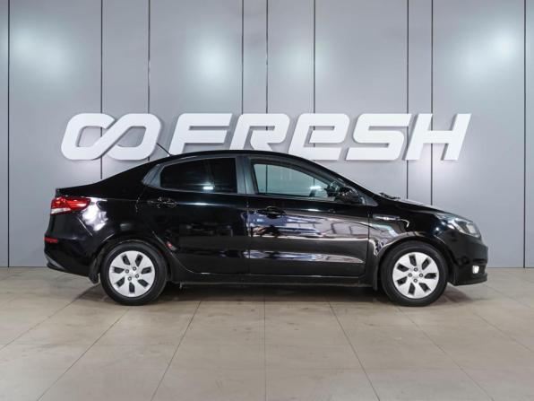 Kia Rio III Рестайлинг с пробегом 2016 года, цена 1 249 000 рублей, 52150 км, седан, Автокод Объявления