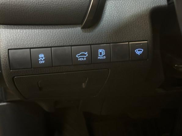 Toyota Camry VIII (XV70) с пробегом 2021 года, цена 3 210 000 рублей, 12100 км, седан, Автокод Объявления