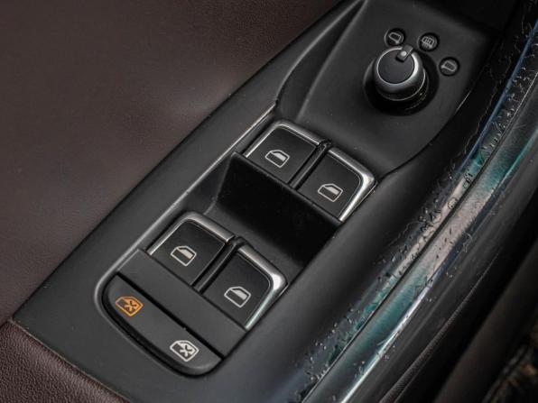 Audi Q3 I (8U) с пробегом 2014 года, цена 1 420 000 рублей, 242988 км, внедорожник, Автокод Объявления