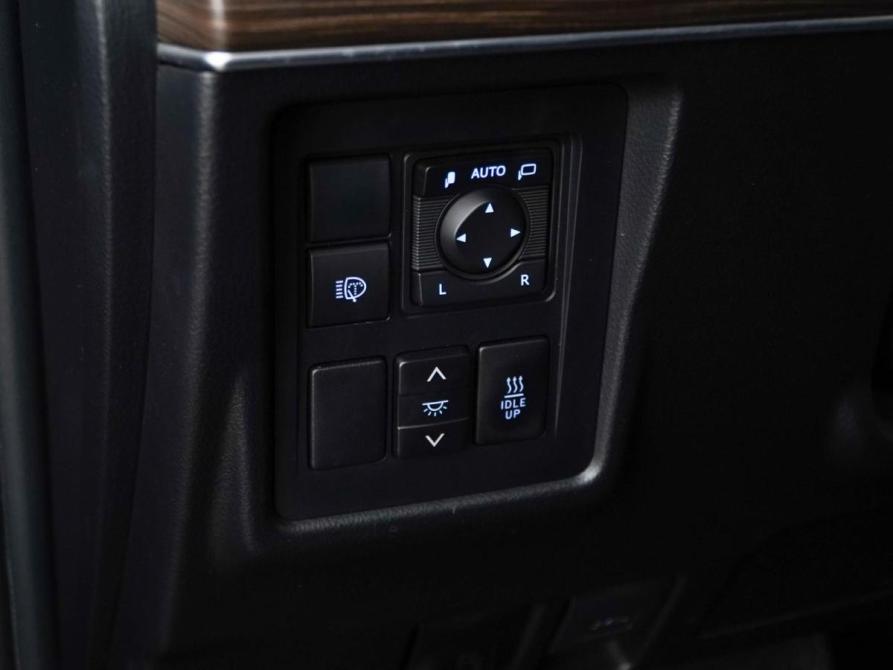 Toyota Land Cruiser Prado 150 Series Рестайлинг 2 Москва  - изображение 16