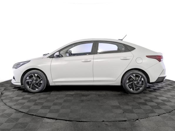 Hyundai Solaris II Рестайлинг с пробегом 2022 года, цена 1 799 000 рублей, 84425 км, седан, Автокод Объявления