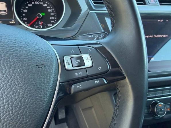 Volkswagen Tiguan II с пробегом 2019 года, цена 2 085 000 рублей, 112000 км, внедорожник, Автокод Объявления