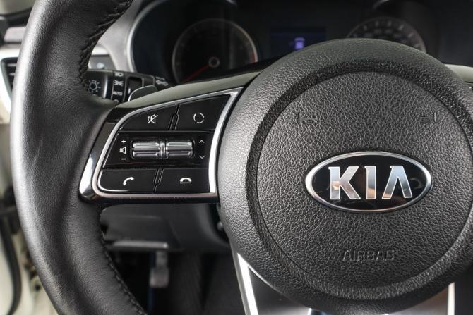 Kia Optima IV Рестайлинг с пробегом 2019 года, цена 1 479 000 рублей, 163500 км, седан, Автокод Объявления