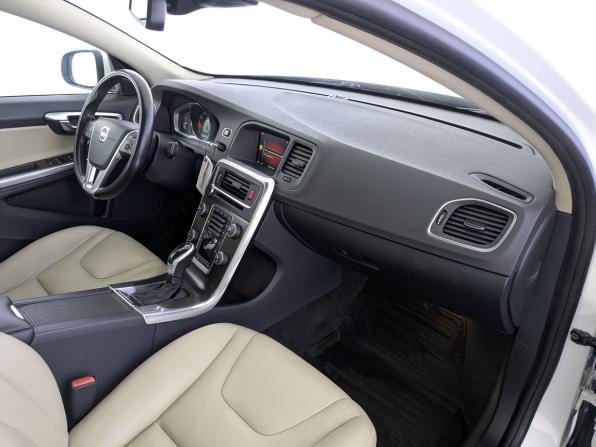 Volvo S60 II Рестайлинг с пробегом 2014 года, цена 1 750 000 рублей, 114730 км, седан, Автокод Объявления