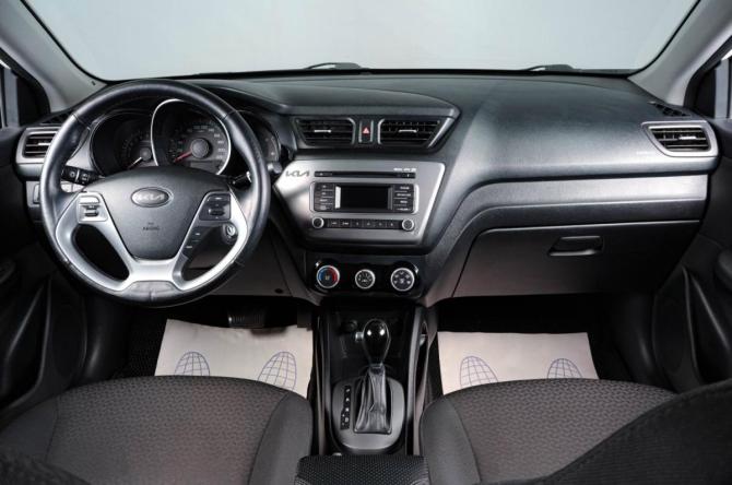 Kia Rio III Рестайлинг с пробегом 2015 года, цена 1 329 000 рублей, 123000 км, седан, Автокод Объявления