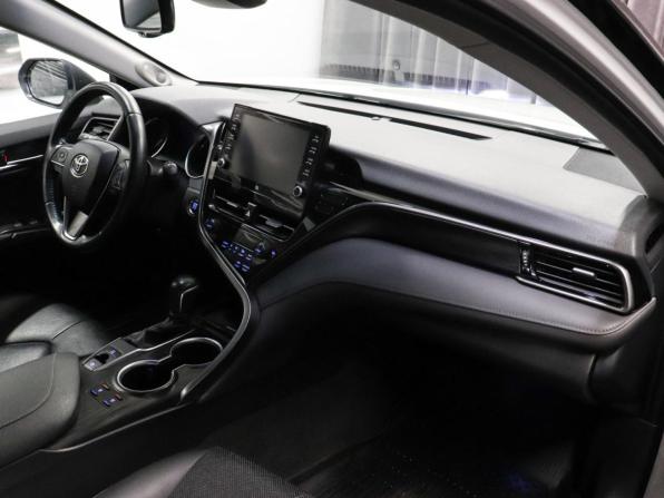 Toyota Camry VIII (XV70) Рестайлинг с пробегом 2021 года, цена 3 150 000 рублей, 94549 км, седан, Автокод Объявления
