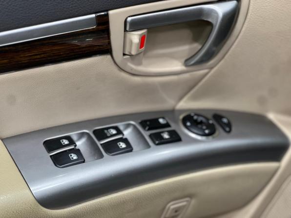 Hyundai Santa Fe II Рестайлинг с пробегом 2011 года, цена 1 235 000 рублей, 125000 км, внедорожник, Автокод Объявления