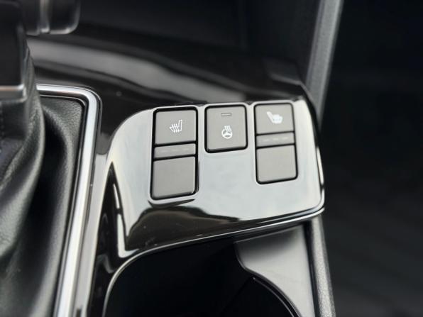 Kia Sportage V с пробегом 2023 года, цена 3 300 000 рублей, 53829 км, внедорожник, Автокод Объявления