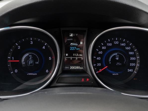 Hyundai Santa Fe III с пробегом 2013 года, цена 1 940 000 рублей, 200285 км, внедорожник, Автокод Объявления