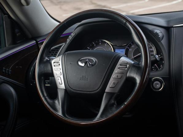 Infiniti QX80 I Рестайлинг 2 с пробегом 2018 года, цена 3 998 000 рублей, 135000 км, внедорожник, Автокод Объявления