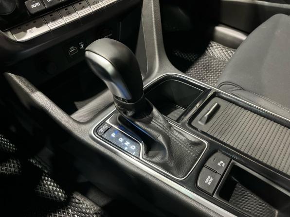 Hyundai Sonata VII (LF) Рестайлинг с пробегом 2018 года, цена 1 640 000 рублей, 134954 км, седан, Автокод Объявления