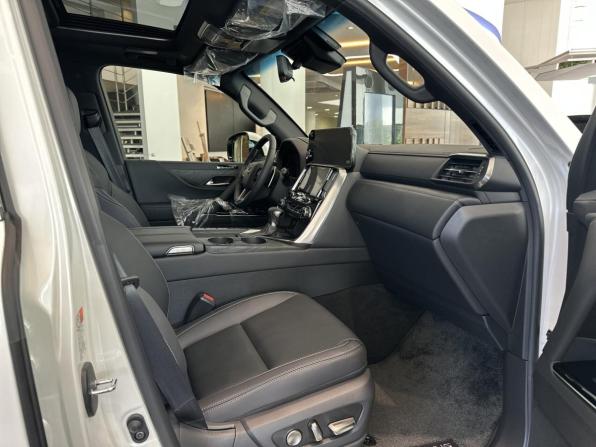 Lexus LX IV с пробегом 2025 года, цена 18 797 000 рублей, 47 км, внедорожник, Автокод Объявления