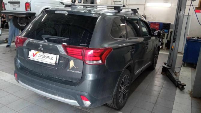 Mitsubishi Outlander III Рестайлинг 2 с пробегом 2018 года, цена 1 550 000 рублей, 220792 км, внедорожник, Автокод Объявления