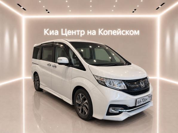 Honda Stepwgn V с пробегом 2016 года, цена 1 849 900 рублей, 145000 км, минивэн, Автокод Объявления