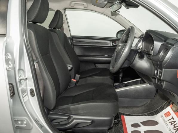 Toyota Corolla XI (E160 E170) Рестайлинг 2 с пробегом 2020 года, цена 1 070 000 рублей, 245644 км, универсал, Автокод Объявления