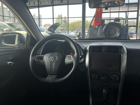 Toyota Corolla X (E140 E150) Рестайлинг с пробегом 2012 года, цена 1 000 000 рублей, 236000 км, седан, Автокод Объявления