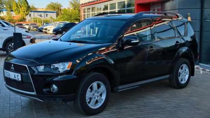 Mitsubishi Outlander II Рестайлинг с пробегом 2011 года, цена 949 900 рублей, 249242 км, внедорожник, Автокод Объявления