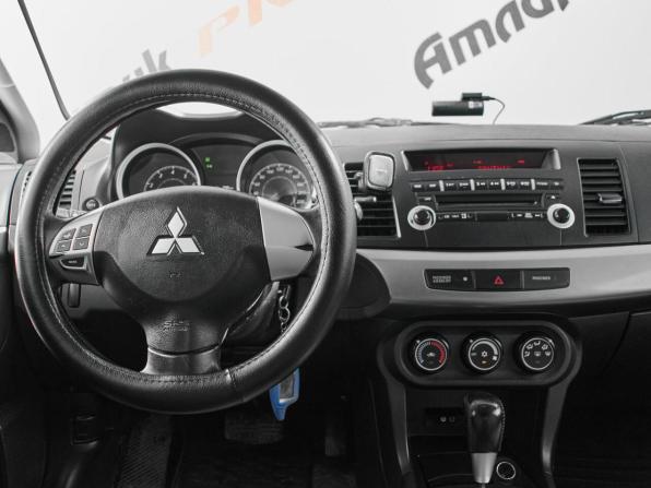 Mitsubishi Lancer X Рестайлинг с пробегом 2011 года, цена 700 000 рублей, 282087 км, седан, Автокод Объявления