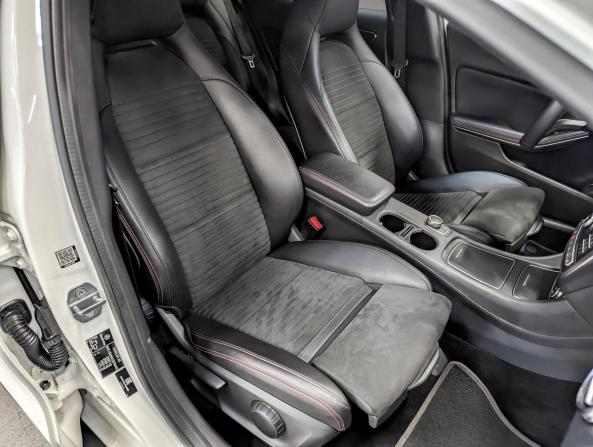 Mercedes-Benz GLA I (X156) Рестайлинг с пробегом 2018 года, цена 2 550 000 рублей, 95501 км, внедорожник, Автокод Объявления