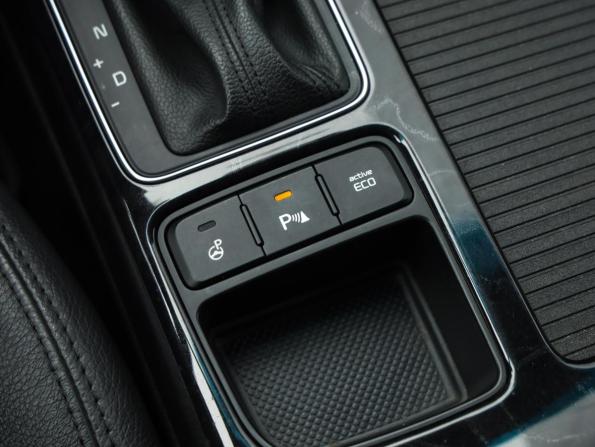 Kia Sorento II Рестайлинг с пробегом 2015 года, цена 1 879 000 рублей, 142000 км, внедорожник, Автокод Объявления