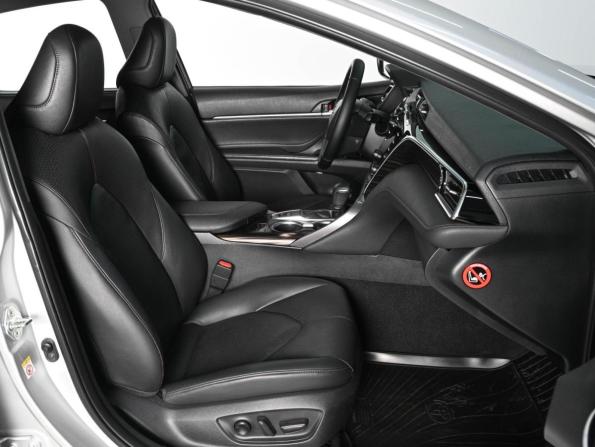 Toyota Camry VIII (XV70) с пробегом 2018 года, цена 2 889 000 рублей, 142643 км, седан, Автокод Объявления