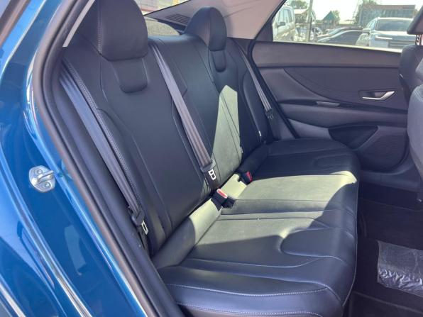 Hyundai Elantra VII (CN7) с пробегом 2023 года, цена 2 025 000 рублей, 45494 км, седан, Автокод Объявления