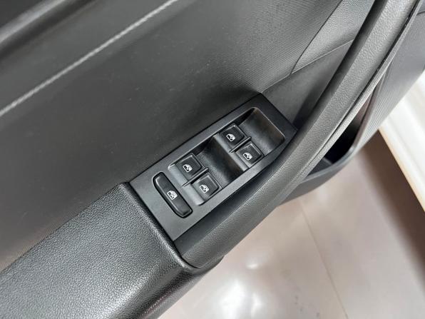Skoda Rapid II с пробегом 2021 года, цена 845 000 рублей, 378129 км, лифтбек, Автокод Объявления