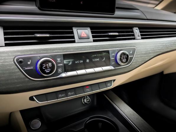 Audi A4 V (B9) с пробегом 2019 года, цена 2 350 000 рублей, 109128 км, седан, Автокод Объявления