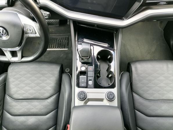 Volkswagen Touareg III с пробегом 2019 года, цена 4 550 000 рублей, 168472 км, внедорожник, Автокод Объявления
