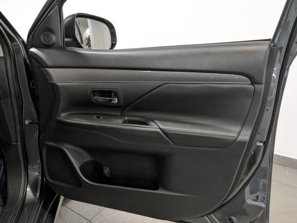 Mitsubishi Outlander III Рестайлинг 3 с пробегом 2019 года, цена 2 250 000 рублей, 151000 км, внедорожник, Автокод Объявления
