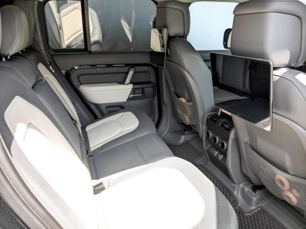 Land Rover Defender II с пробегом 2024 года, цена 11 000 000 рублей, 28585 км, внедорожник, Автокод Объявления