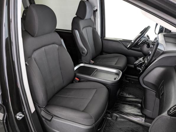 Hyundai Staria I с пробегом 2021 года, цена 4 500 000 рублей, 84972 км, минивэн, Автокод Объявления