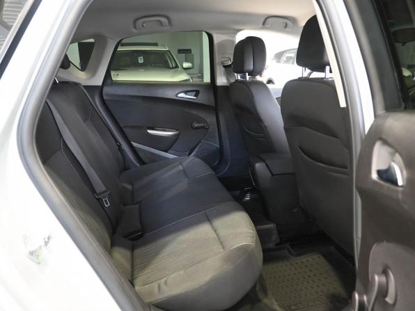Opel Astra J с пробегом 2011 года, цена 869 900 рублей, 122000 км, универсал, Автокод Объявления