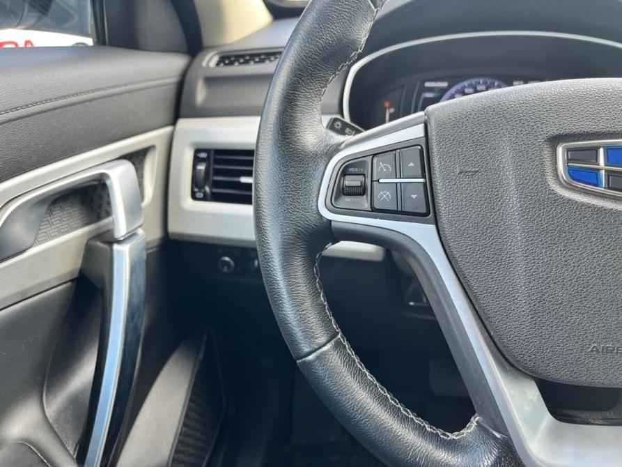 Geely Atlas I Великие Луки  - изображение 18