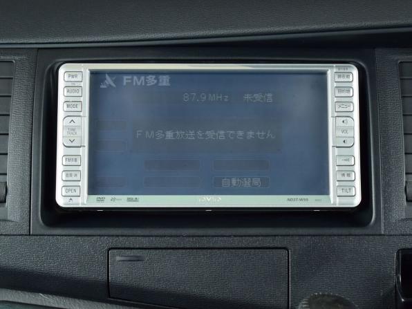 Toyota ISis I Рестайлинг с пробегом 2010 года, цена 1 269 995 рублей, 104015 км, компактвэн, Автокод Объявления