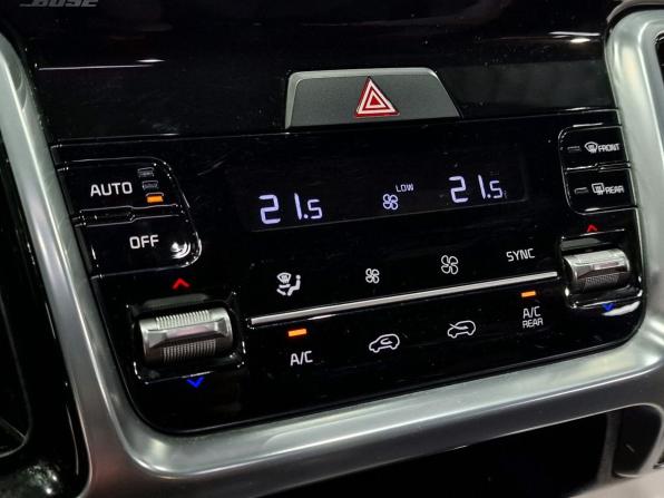 Kia Sorento IV с пробегом 2022 года, цена 3 990 000 рублей, 46922 км, внедорожник, Автокод Объявления