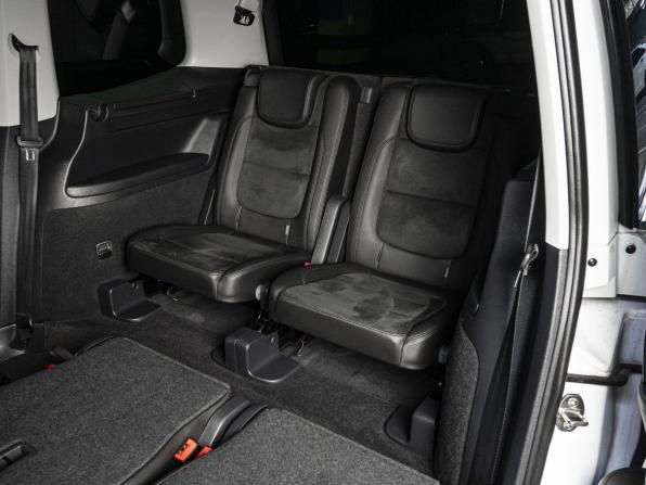 Volkswagen Sharan II Рестайлинг с пробегом 2016 года, цена 1 629 000 рублей, 109770 км, минивэн, Автокод Объявления