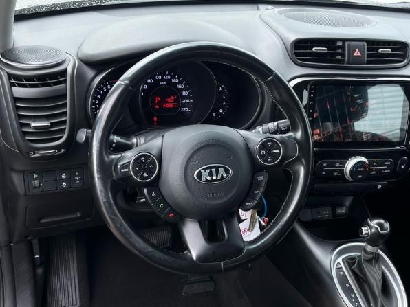 Kia Soul II Рестайлинг с пробегом 2017 года, цена 1 310 000 рублей, 140260 км, хэтчбек, Автокод Объявления