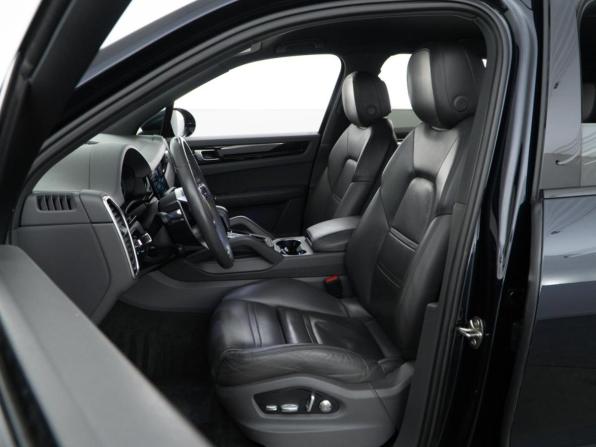 Porsche Cayenne III с пробегом 2018 года, цена 5 584 050 рублей, 127881 км, внедорожник, Автокод Объявления
