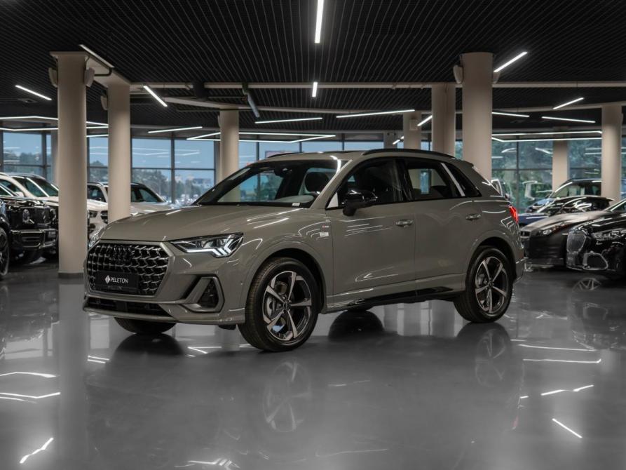 Audi Q3 II (F3) Москва  - изображение 1
